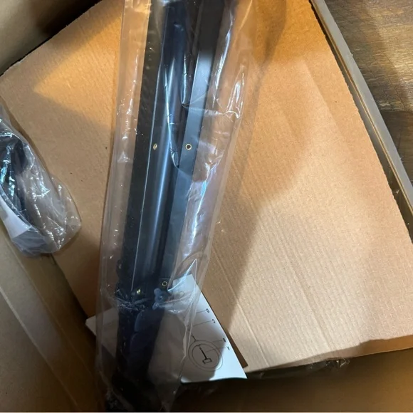 Ring Light with Tripod Stand NIB - Picture 5 of 7